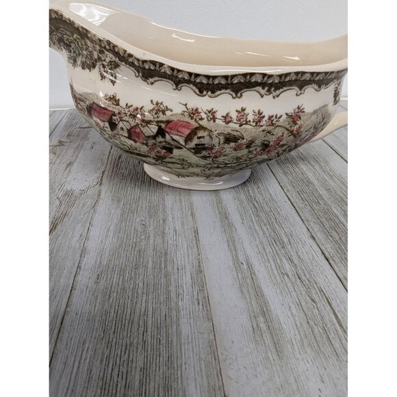 Vintage Johnson Brothers Friendly Village Gravy Boat No Plate - Picture 2 of 10